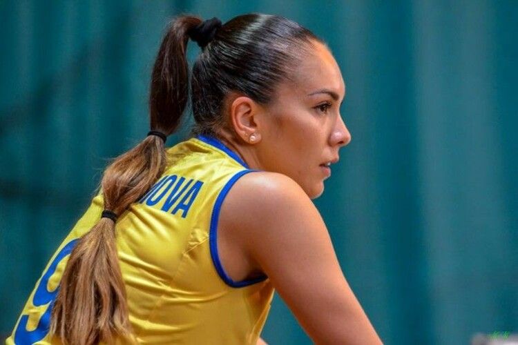 Найпопулярніша українська волейболістка перебралася в Польщу (Відео)