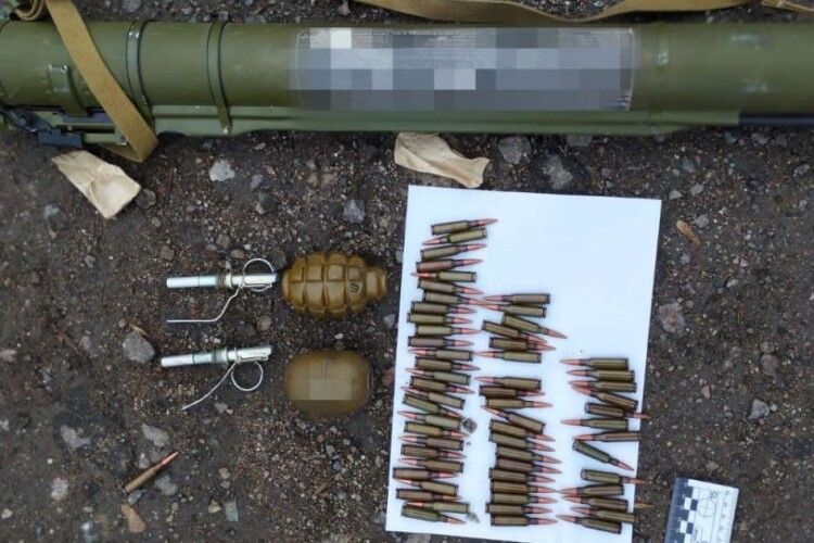 Знайшов на смітнику і намагався продати: на Волині засудили торговця боєприпасами 