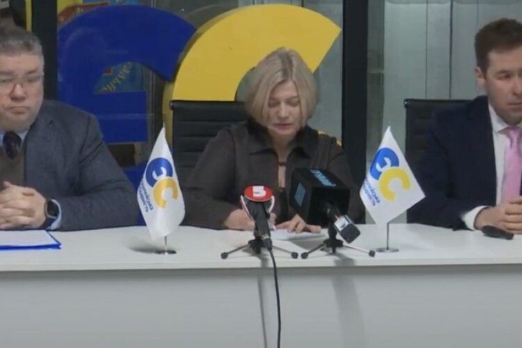 Порошенка не випустили за кордон: учасники провокації переводять стрілки на Орбана