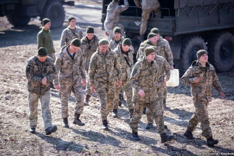 Голос з передової. Як голосує армія