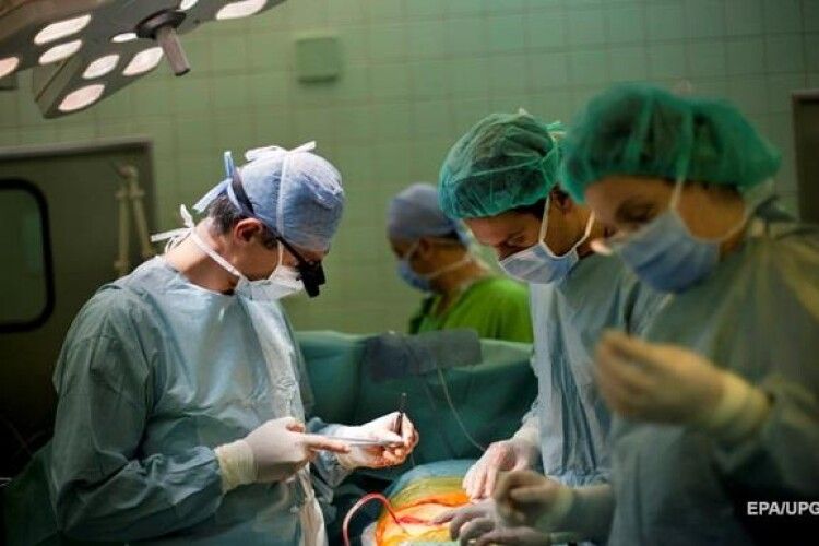 У Ковельській лікарні проведено першу трансплантацію нирки