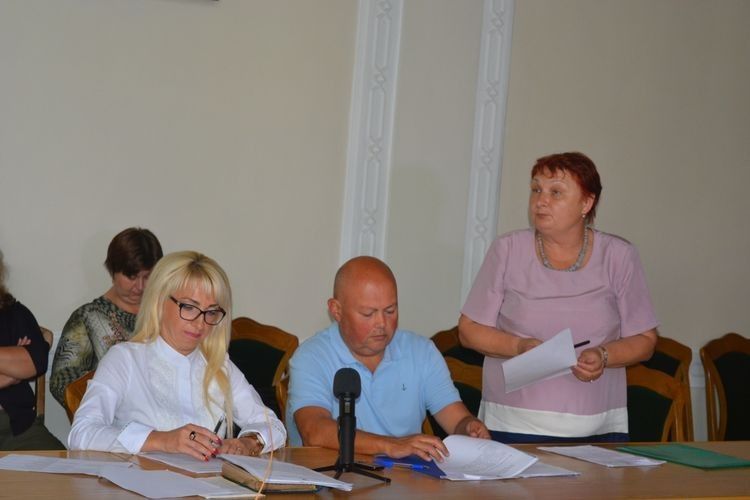 Волинській обласній науковій бібліотеці хочуть виділити кошти на комп’ютери