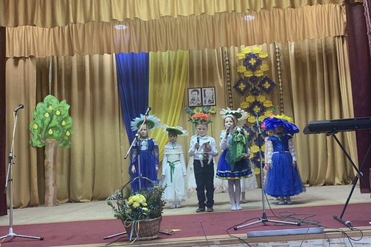 У місті на Волині на благодійному заході зібрали 10 000 грн на підтримку ЗСУ (Фото)