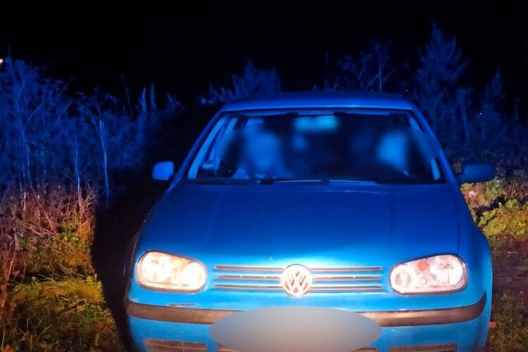 У Луцьку вночі спіймали нетверезого водія, який не мав права керувати цим авто 