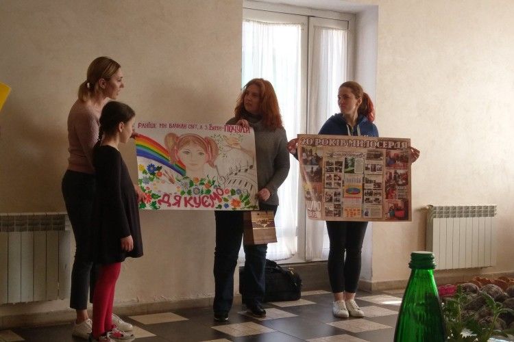 Слабочуючі волинські діти подякували німецьким меценатам концертом
