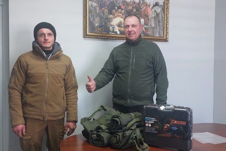 Житель волинської громади передав на фронт вартісні речі