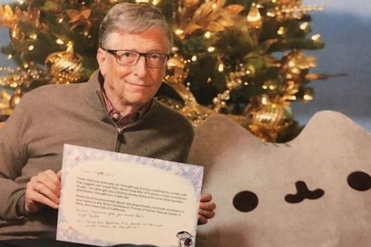 Таємний Санта: Білл Гейтс послав подарунки випадковому користувачу Reddit