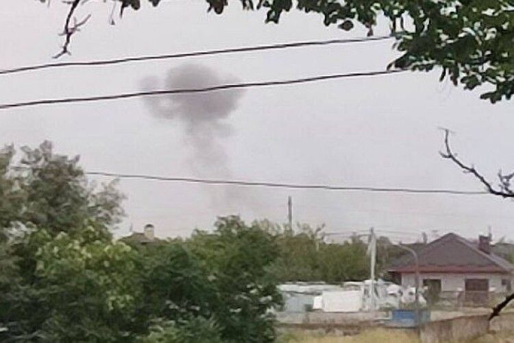 На аеродромі Мелітополя, де була техніка окупантів, пролунали гучні вибухи (Фото)