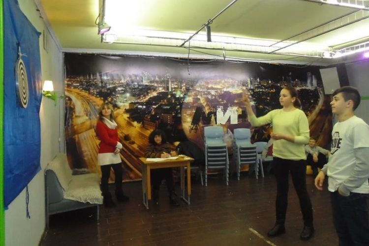 Юні лучани змагалися з дартсу