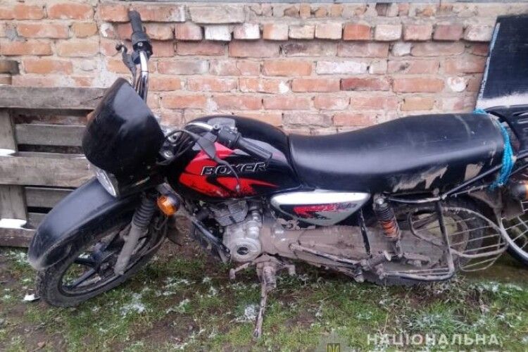 На Локачинщині вкрали мотоцикл, а в Голобах – мопед