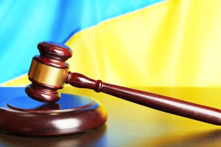 Винесли вирок волинянину, який через свою фірму переправляв за кордон чоловіків