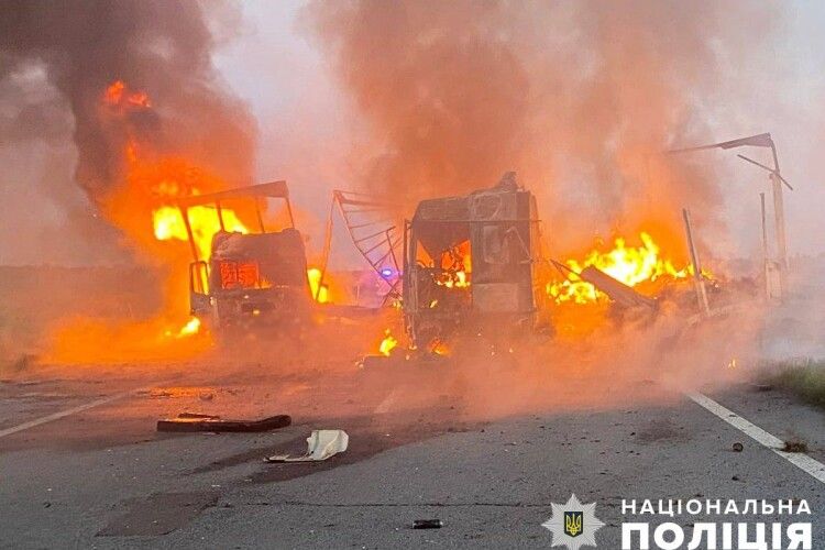 Двоє волонтерів з Червонограда загинули у страшній ДТП