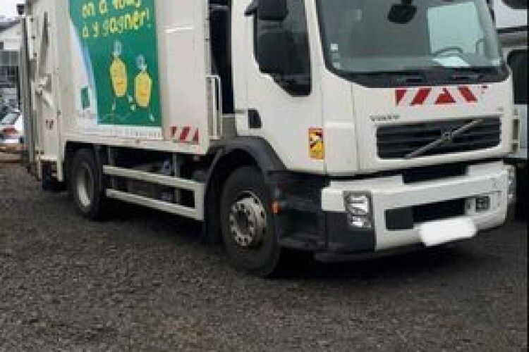 На Волинській митниці затримали бетонозмішувач, бо той виявився сміттєвозом