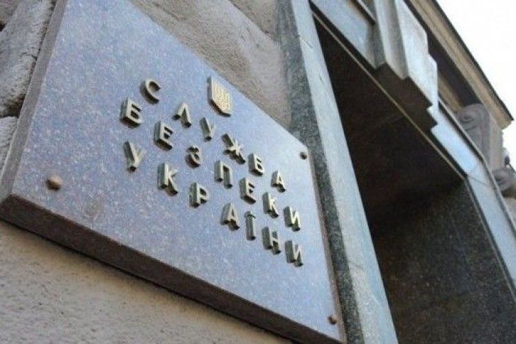 Схованку з гранатометами знайшли на підприємстві у Києві