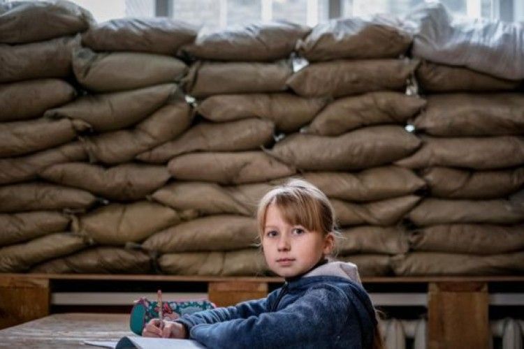 200 тисяч школярів на Донбасі навчаються під перехресним вогнем