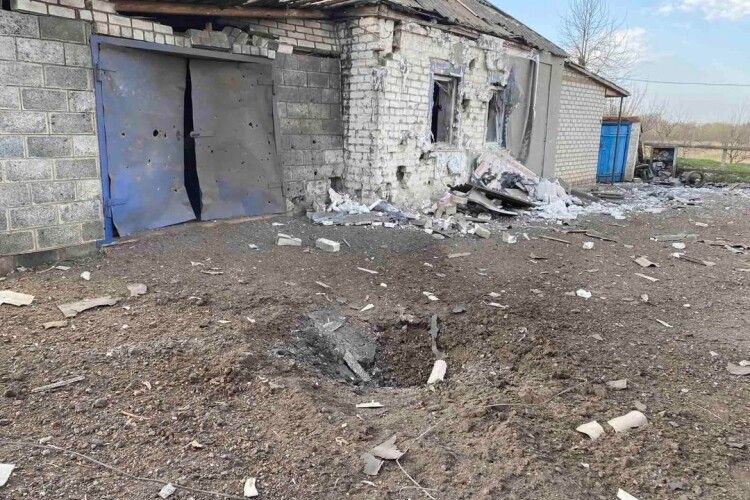 Орки масово відходять з окупованої Борової на Харківщині 