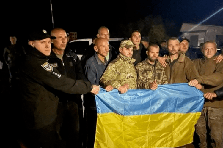 Жоден із захисників України в полоні не бачив представників Червоного Хреста