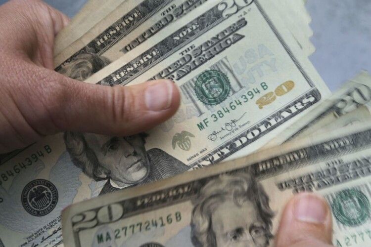 Експерти спрогнозували, що буде з курсом долара до кінця року
