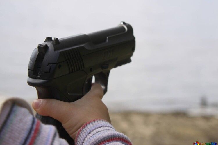 У США 6-річний школяр... вистрелив у вчительку 