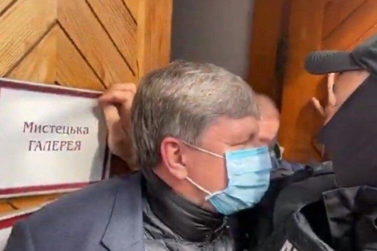 ДБР штурмом увірвалось в музей Івана Гончара – Артур Герасимов