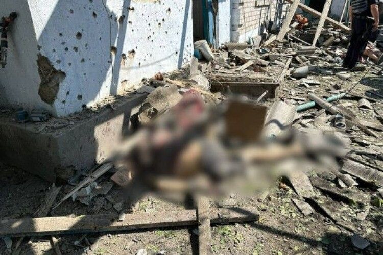 Внаслідок російського обстрілу загинула молода сім’я з двома дітьми