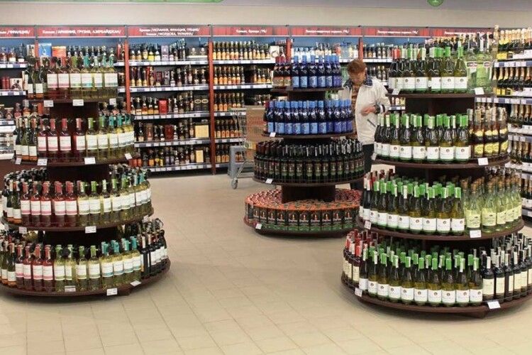 На Волині продавців алкоголю оштрафували на майже 3 мільйони гривень