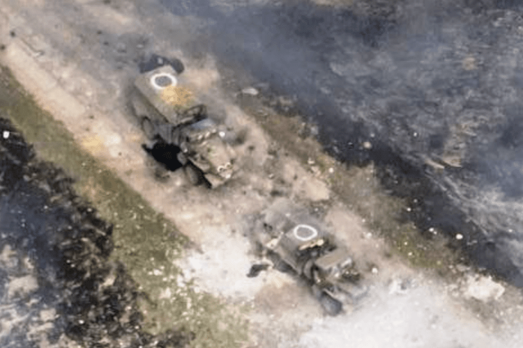 Українські захисники знищили колону військової техніки та пересувний пункт управління 