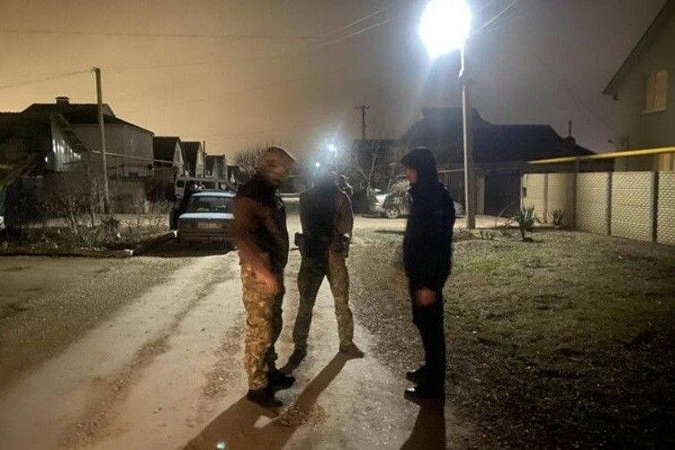В окупованому Криму з ночі проводять обшуки в кримських татар