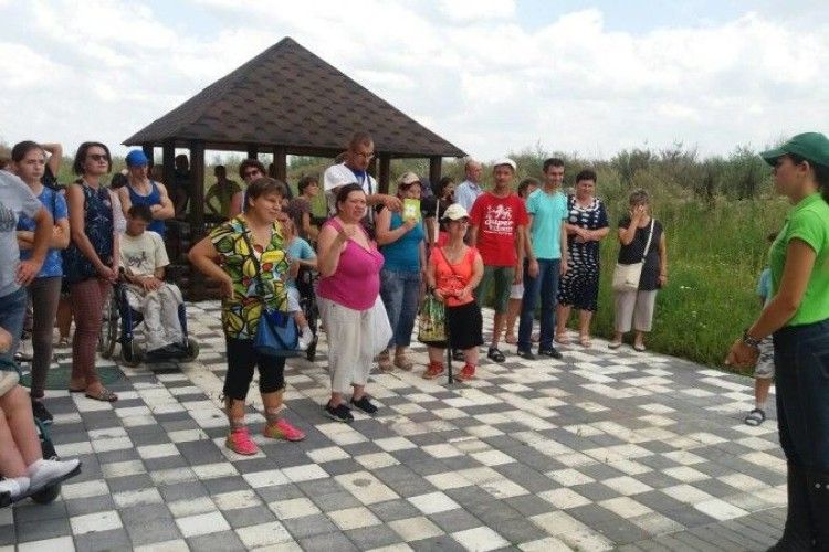 Вихованці Центру реабілітації осіб з інвалідністю «Джерело життя» побували у кінно-спортивному клубі у Зміїнці 