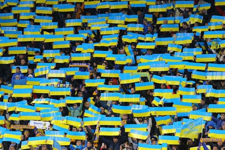 Лучанин Максим вгадав рахунок у поєдинку збірної України з чехами й зі словаками прогнозує перемогу (Відеоопитування)