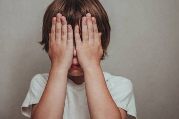 В росії придумали, що робити з викраденими українськими дітьми