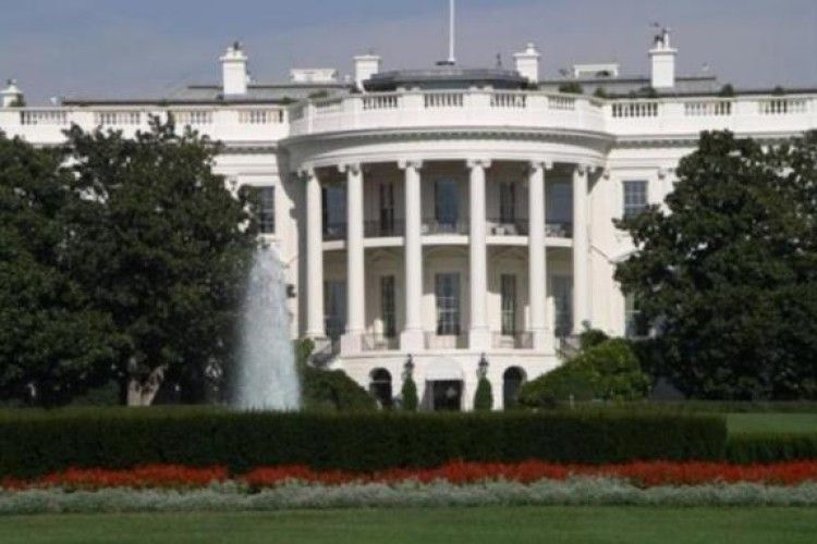 У Білому Домі заборонили мобільні телефони