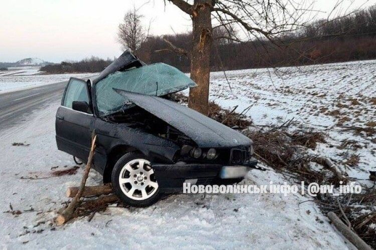 У жахливій ДТП неподалік Нововолинська загинув 28-річний волинянин (Фото)