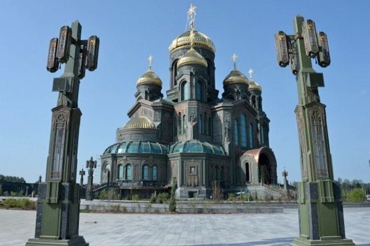 Патріарх Кирило освятив «головну церкву армії» країни-агресора