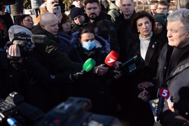 Я буду боротися за різке збільшення фінансування армії – Порошенко