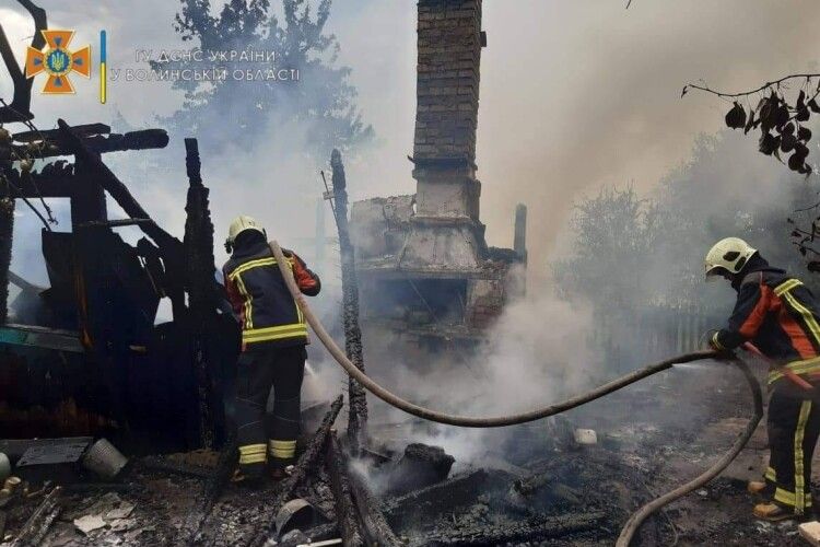 На Камінь-Каширщині гасили дві пожежі (Фото)