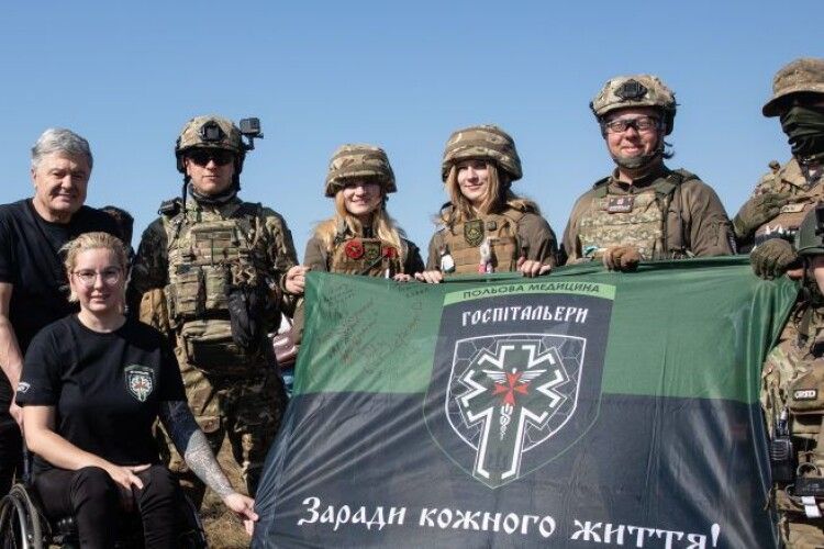 Янголи-Охоронці, які перемагають смерть – Порошенко привітав українських медиків