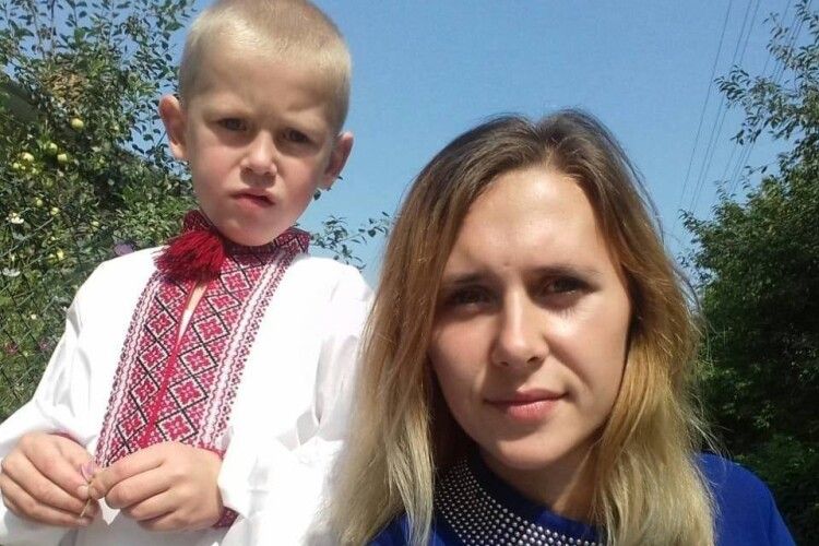 На Волині потребує допомоги молода мама, яка перебуває у комі
