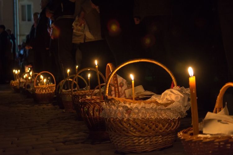 У великодніх богослужіннях взяли участь майже 7 мільйонів вірян