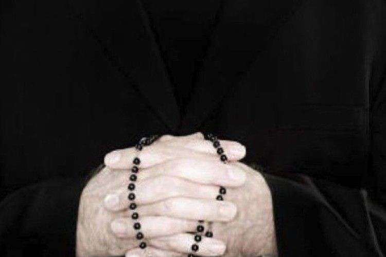 На Житомирщині чоловік представлявся священиком і грабував пенсіонерів