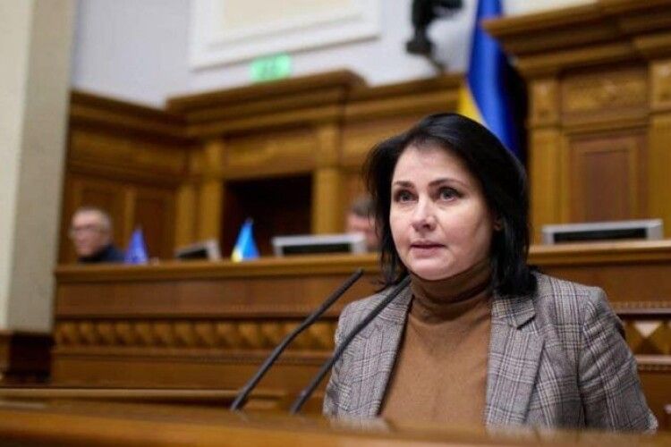 Ірина Фріз ініціює звільнення Безуглої з посади голови підкомітету