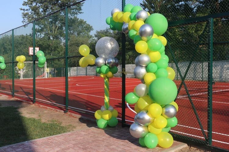 У володимир-волинській школі №1 відкрили спортмайданчик
