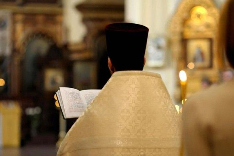 Межі віри та влади: у громаді на Волині виникла суперечка між головою та священником