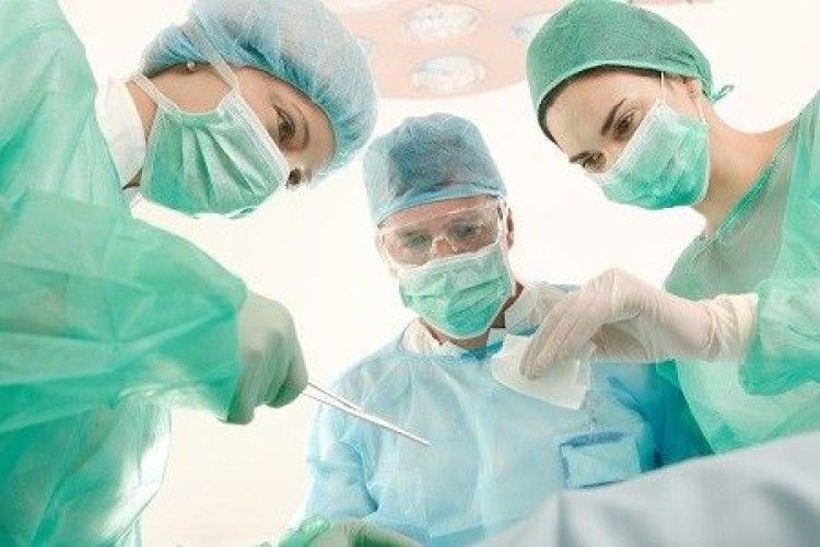 Унікальні операції з лікування раку роблять на Волині