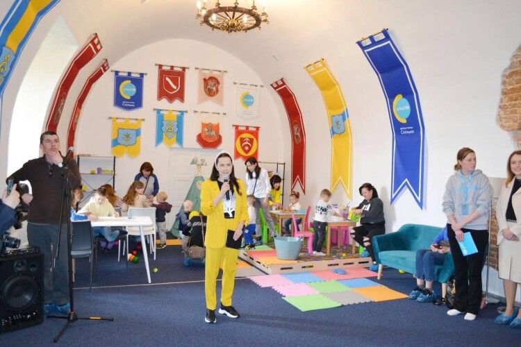 У старовинному замку Рівненщини відкрили розважальну локацію для дітей