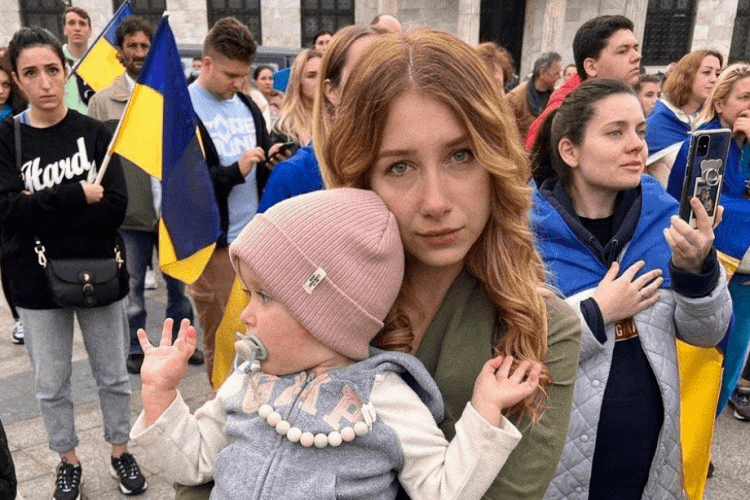 «Це більше не людина»: донька Сніжани Єгорової закликала ігнорувати її матір