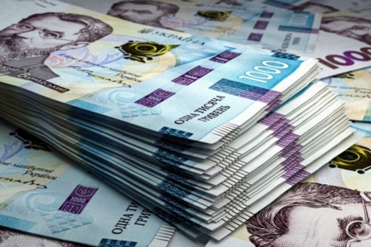 Наскільки потовщали гаманці волинських громад