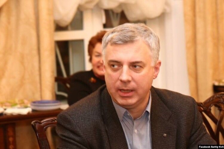 НАЗЯВО заявляє про блокування роботи після виявленого плагіату в дисертаціях Портнова та декана КНУ