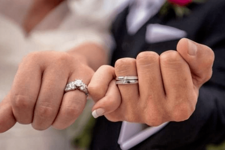 Розповіли, в яких містах українці можуть оформити шлюб за добу