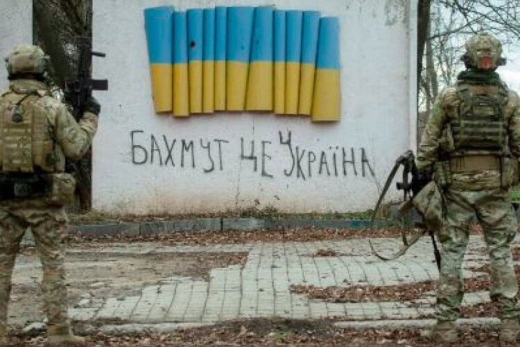 Бахмутський напрямок: «Рухаємося широким фронтом. Маємо успіх. Займаємо панівні висоти» 